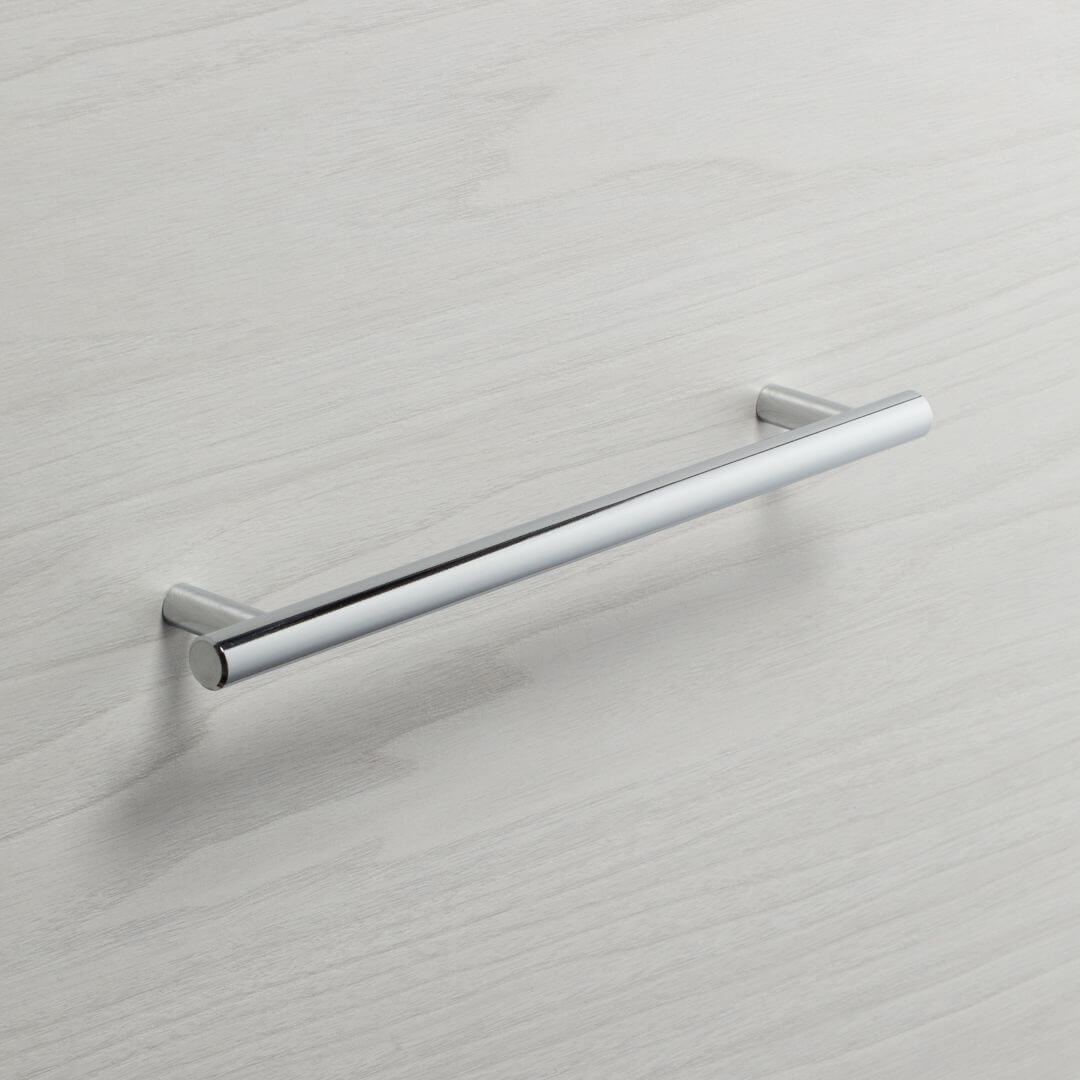 6319960f32e9b31f7b657cd1 Bar Pull Long Polished Chrome